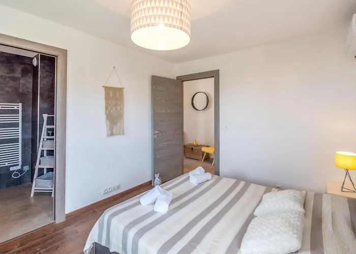 Apartment Chateau-19 By Interhome *